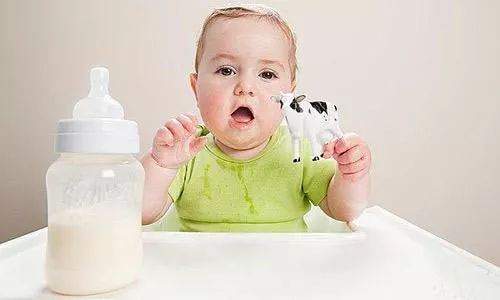 警惕！法国紧急召回多款问题奶粉，癫痫风险引全球关注